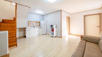 Ganghwa Raube Pet-friendly Pension