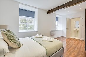 Host Stay Canalside Lofts Apartment