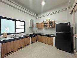 Modern House CNX