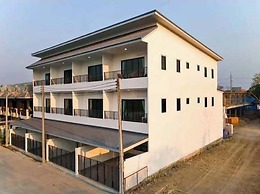 Modern House CNX