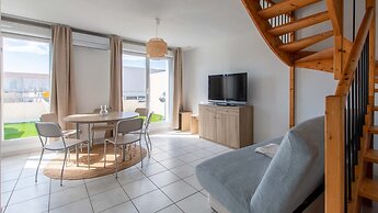 Modern Seaside Apartment