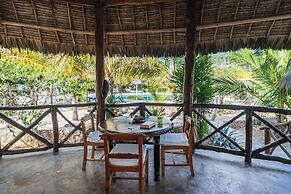 Exploreans Malaika Villas & Beach Club