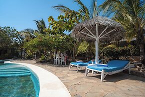 Exploreans Malaika Villas & Beach Club