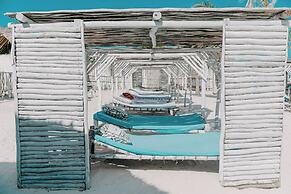 Exploreans Malaika Villas & Beach Club