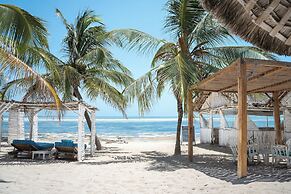 Exploreans Malaika Villas & Beach Club