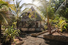 Exploreans Malaika Villas & Beach Club