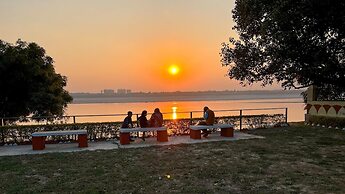 Amritara Mahakumbh Luxury Tent