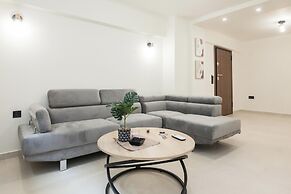 Cozy 1 Bd Getaway Apt in Lively Kipseli