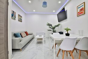 Modern 2 Bed House - Sleeps 4