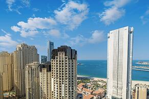 LUX The Premium Marina Sea View Suite