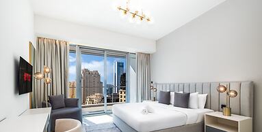 LUX The Premium Marina Sea View Suite