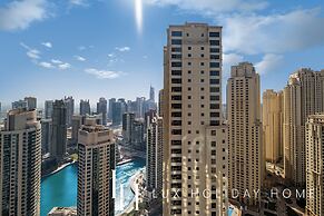 LUX The Premium Marina Sea View Suite