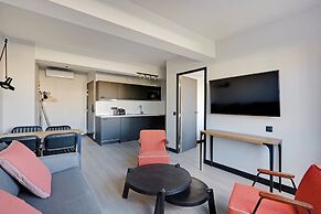North Paris Suite