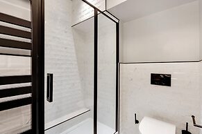 North Paris Suite