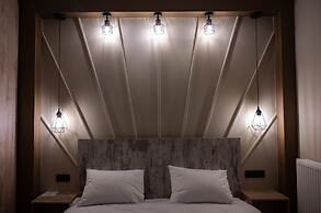 Aurora Breeze Trikala Town