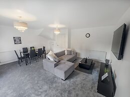 Sleeps 8 With Garden and Pet Friendly