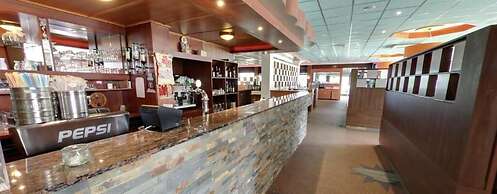 Tung Hotel