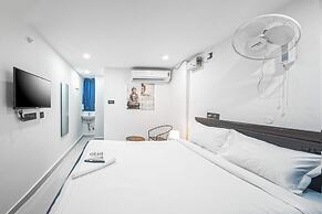 Hivee Hotel