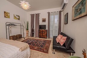 Master Clod Guest House