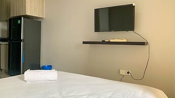 Cozy Studio at Belmont Residence Puri Apartment