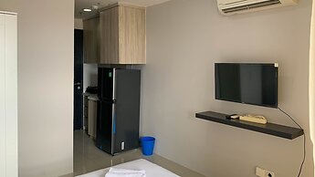 Cozy Studio at Belmont Residence Puri Apartment