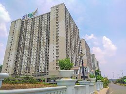 Enjoy Living at Studio Apartment Podomoro Golf View