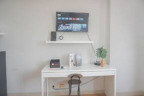 Cozy Studio at Monroe Tower Apartment