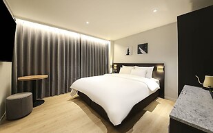 Hotel Ami