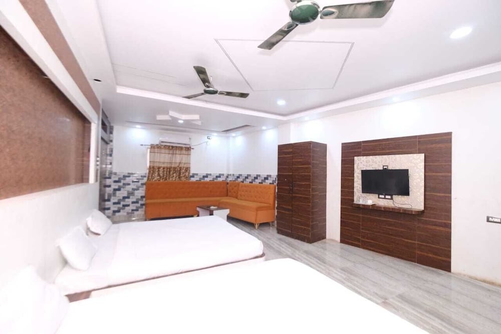 Kamala Hotel