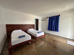 Bluewaves Hostel & Villa Panagsama by Hiverooms