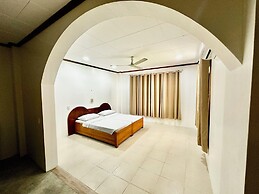 Bluewaves Hostel & Villa Panagsama by Hiverooms