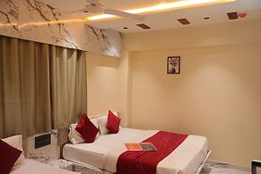 Hotel meet palace