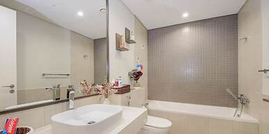 Lux 1BR w World Highest Sky Track Rooftop Pool