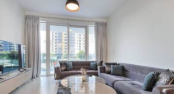 Lux 1BR w World Highest Sky Track Rooftop Pool
