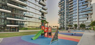 Lux 1BR w World Highest Sky Track Rooftop Pool