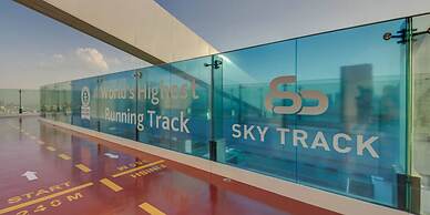 Lux 1BR w World Highest Sky Track Rooftop Pool