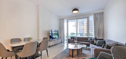 Lux 1BR w World Highest Sky Track Rooftop Pool