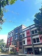 Nuris Hotel