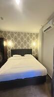 Nuris Hotel