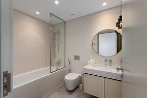 Premium 2BR Emaar Beachfront w Beach Access