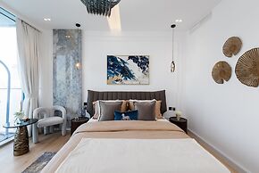 Premium 2BR Emaar Beachfront w Beach Access