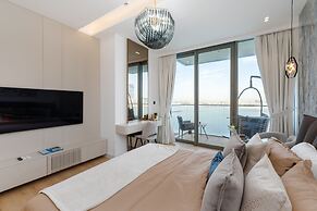 Premium 2BR Emaar Beachfront w Beach Access