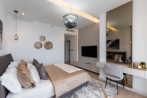 Premium 2BR Emaar Beachfront w Beach Access