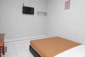 Hotel Sixty Nine