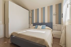 Villa Blue Sphere with Pool by Wonderful Italy