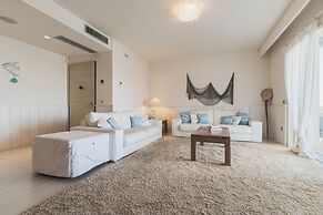 Villa Blue Sphere with Pool by Wonderful Italy