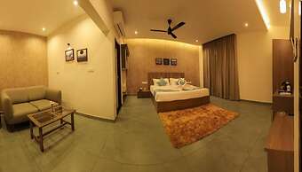 Holidays Garden Resort