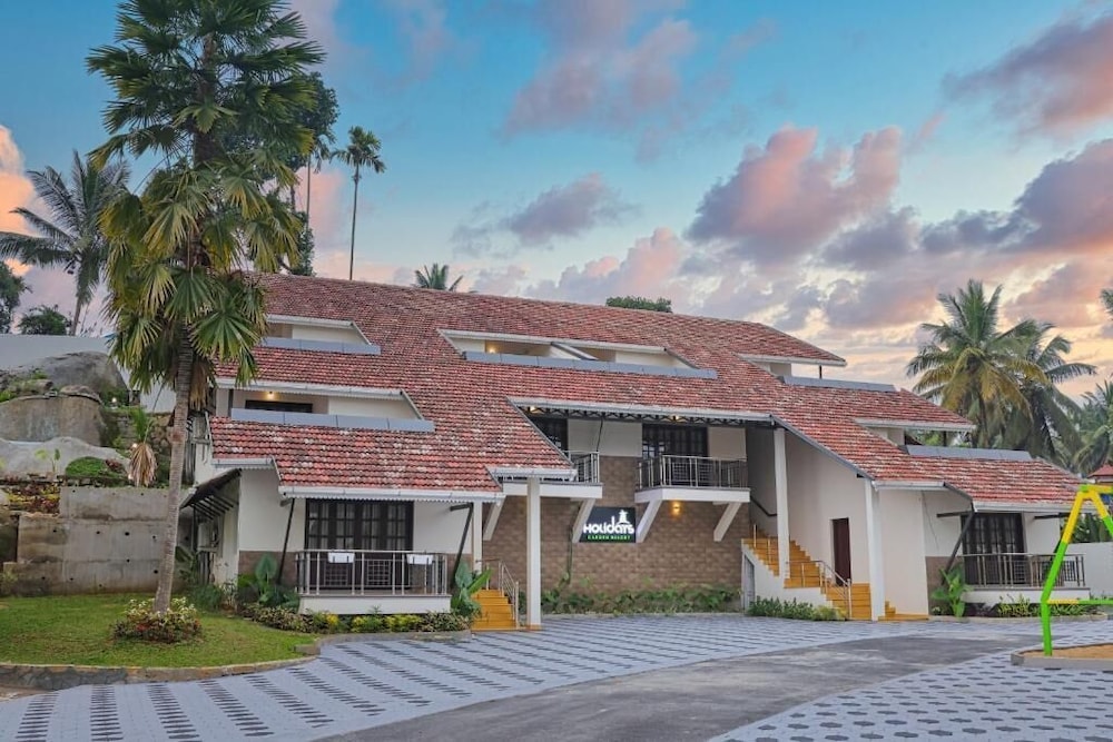 Holidays Garden Resort