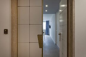 Chic Modern Lofts - B - BK