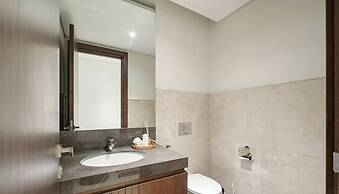 High Floor Lux 2BR nr Top Golf Dubai Marina JLT